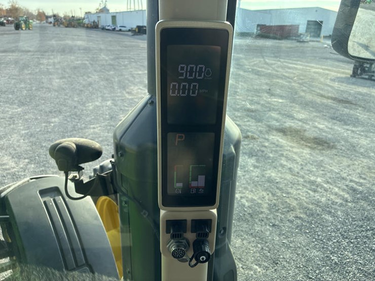 2015-john-deere-8295r-image-67