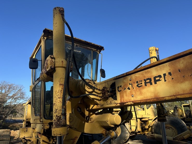 caterpillar-16g-image-35