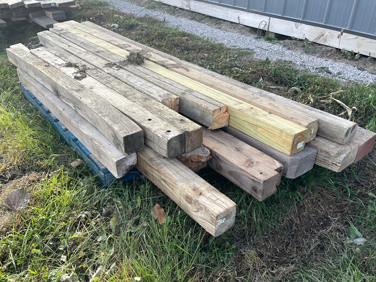 #3150-•-pallet-of-various-lumber-image-4