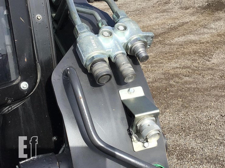 2023-new-holland-c345-image-11