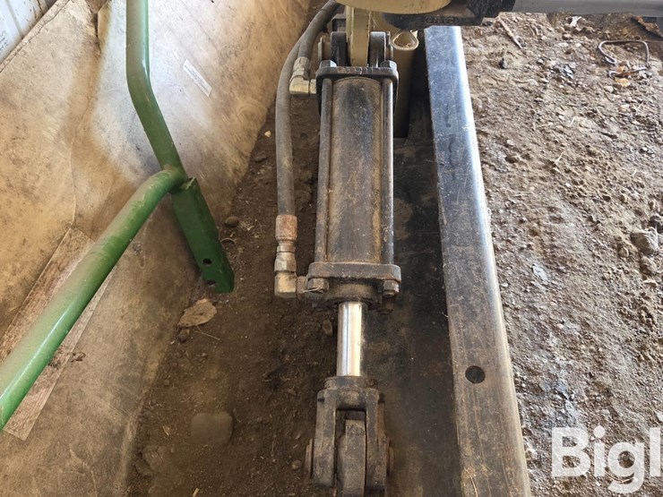 land-pride-hd-9'-3-pt-rear-blade-image-13