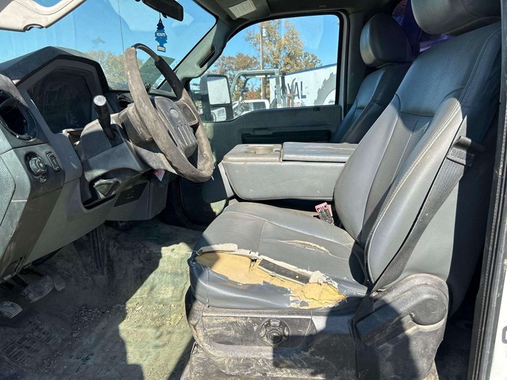 2013-ford-f450-image-12