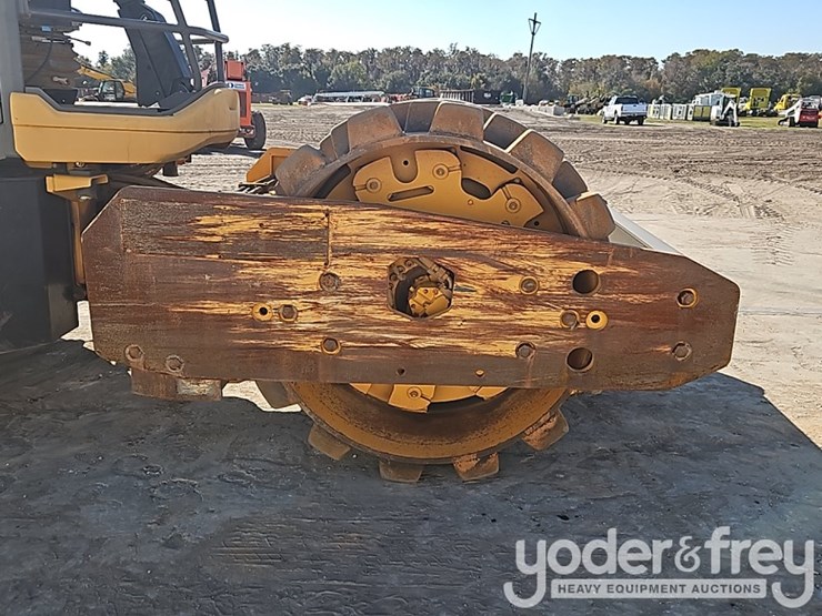 2018-volvo-sd115b-image-10