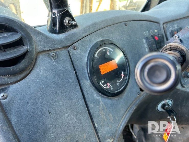 2012-caterpillar-tl1255c-image-38