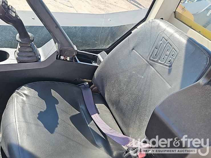 2011-jcb-260-eco-image-19