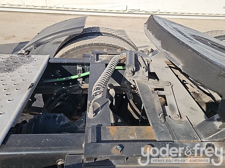 2019-freightliner-cascadia-image-23