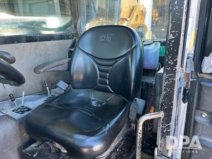 2012-caterpillar-tl1255c-image-41