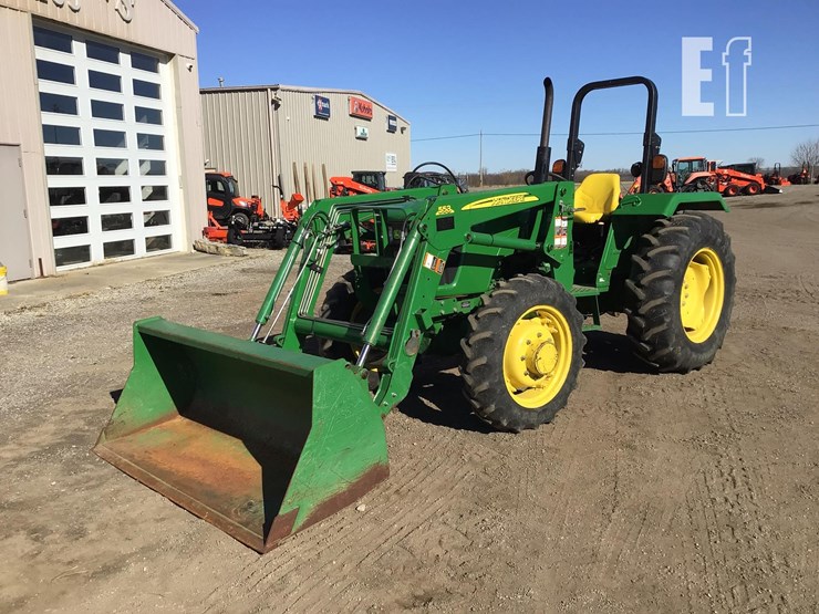 2014-john-deere-5045e-image-4