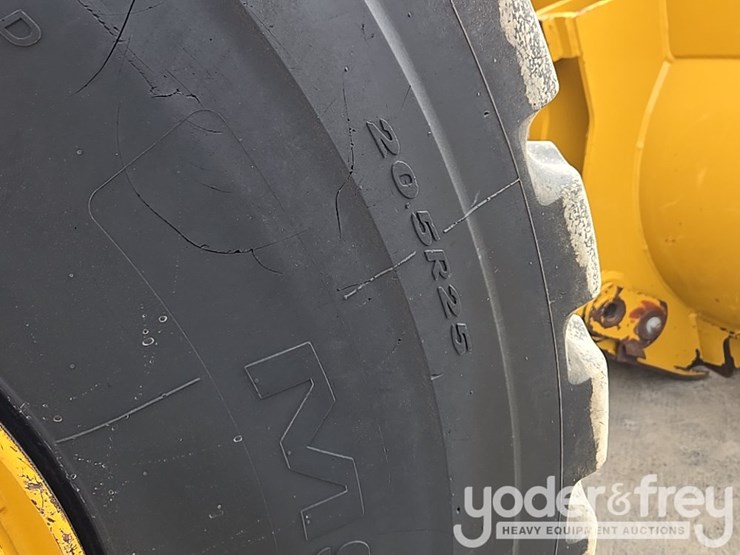 2014-caterpillar-938k-image-41