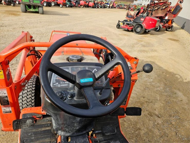 kubota-b7800-image-21