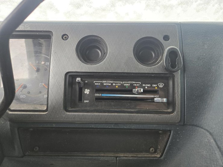 1995-chevrolet-g20-image-34