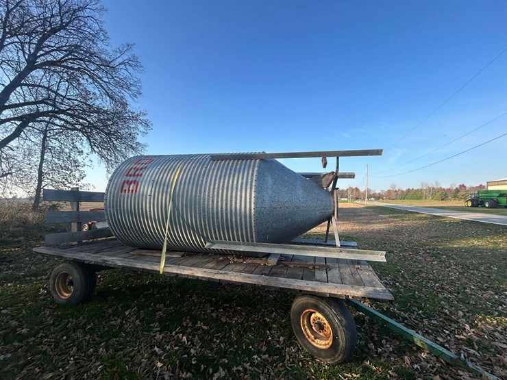 brock-feed-bin-image-1