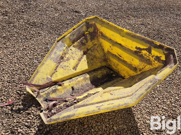 poly-auger-hopper-image-5