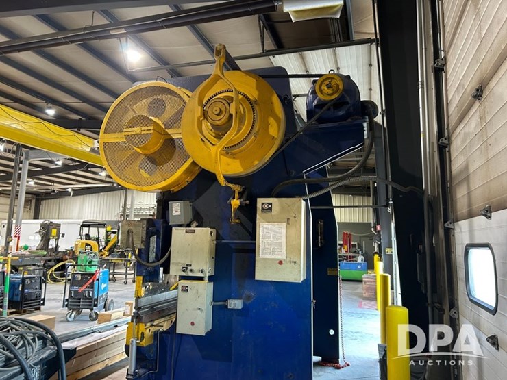 verson-200-ton-press-brake-(cp1288,-unit-p1001)-image-8