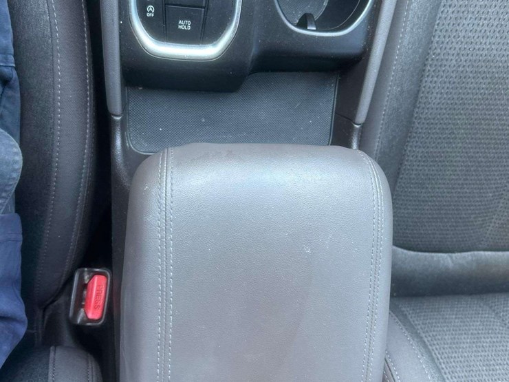 2020-hyundai-santa-fe-image-16