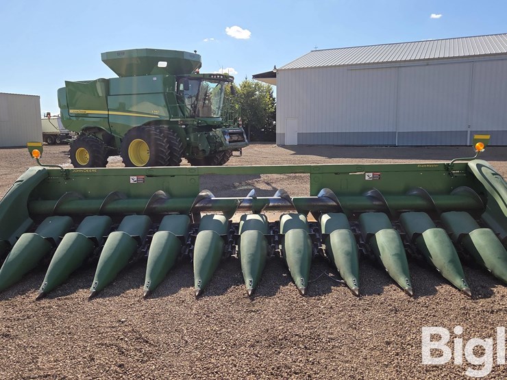 2013-john-deere-612c-stalkmaster-image-2