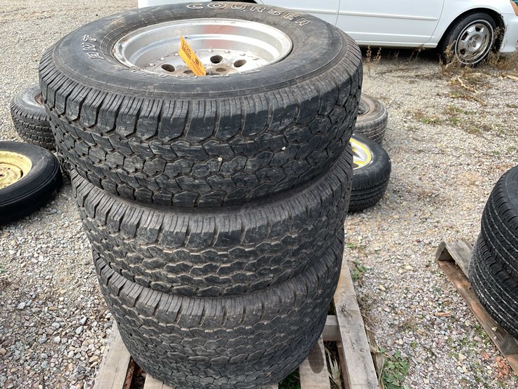 #3126-•-(4)-aluminum-wheels-and-tires-image-1