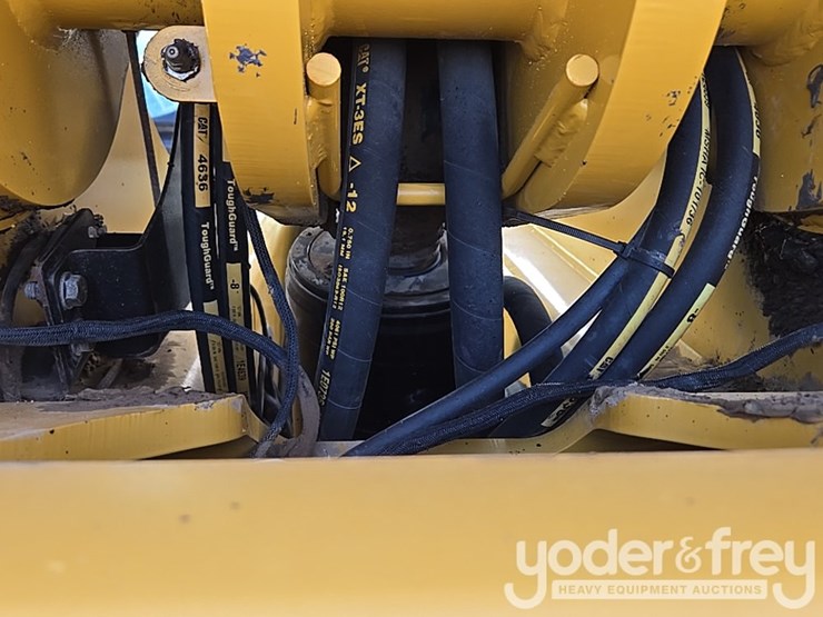 2019-caterpillar-tl1255d-image-59