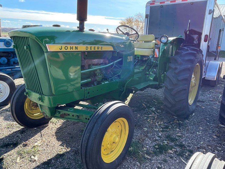 john-deere-2010-image-1