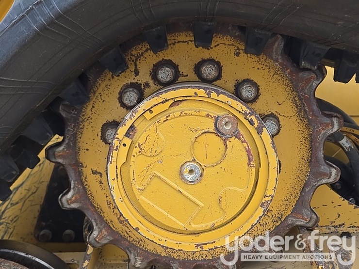 2021-caterpillar-289d3-image-18