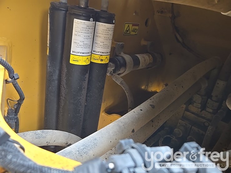 2014-caterpillar-938k-image-90