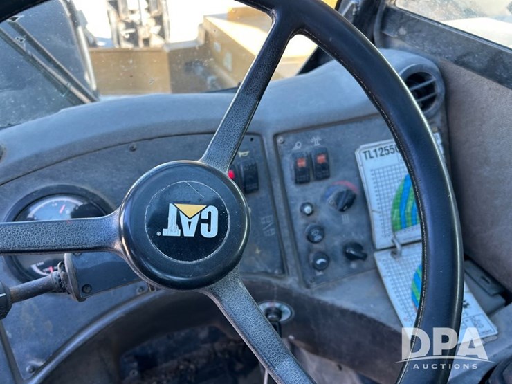 2012-caterpillar-tl1255c-image-39