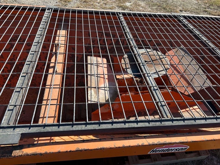 2002-henderson-fsp-sandspreader-attachment-image-8