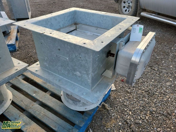 tri--metal-fans-image-2