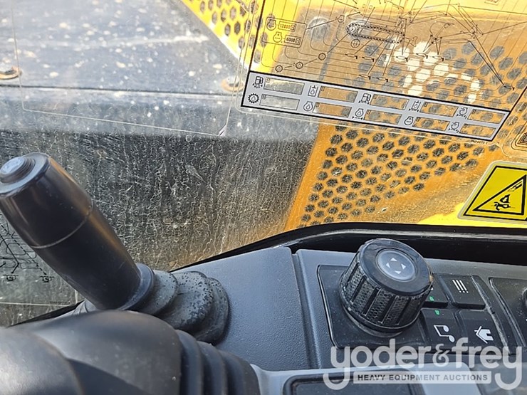 2021-caterpillar-306-cr-image-71