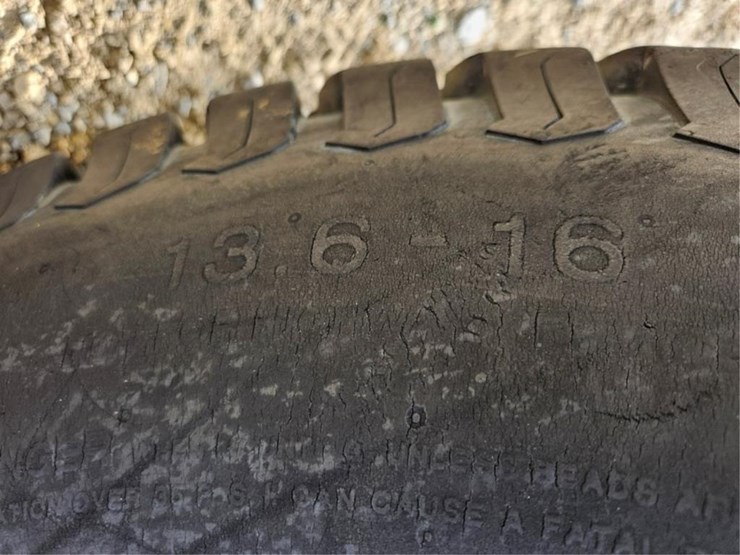 kubota-b7800-image-14