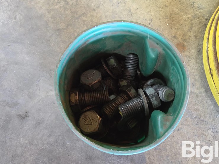 john-deere-10-image-12