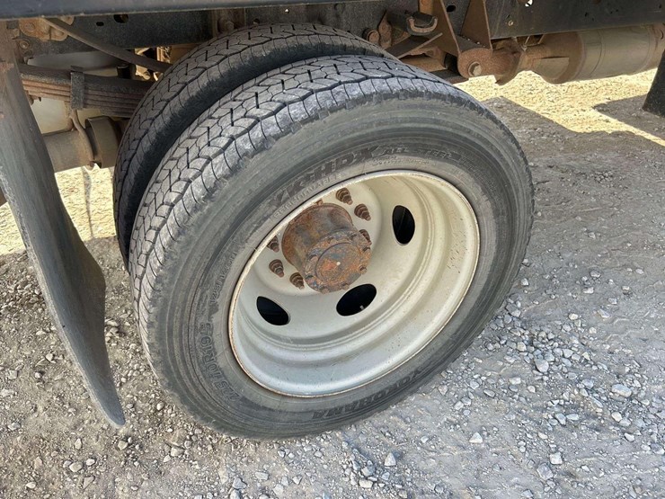 2013-ford-f450-image-27