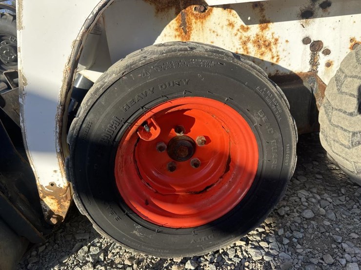 2015-bobcat-s70-image-41