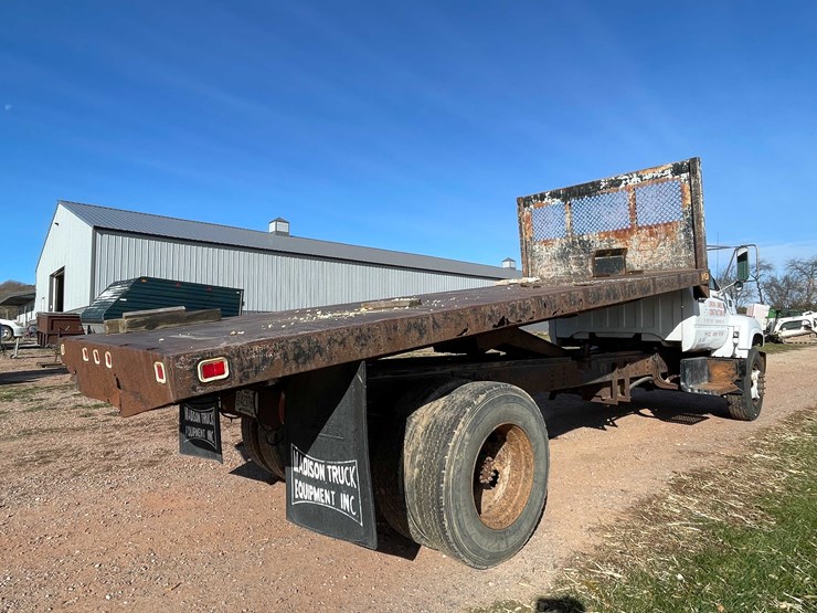 #3006-•-1999-chevy-c6500-single-axle-dump-flatbed-truck-(title-in-delay)-image-5