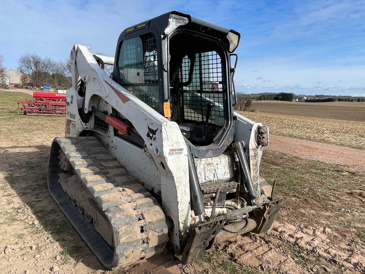 2017-bobcat-t770-image-3