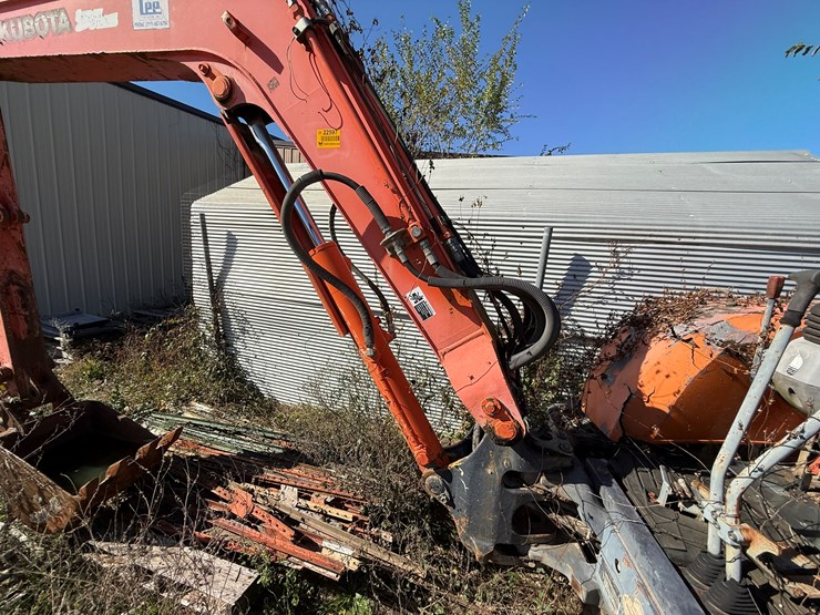 kubota-kx121-3-image-13