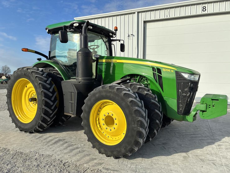2015-john-deere-8295r-image-1