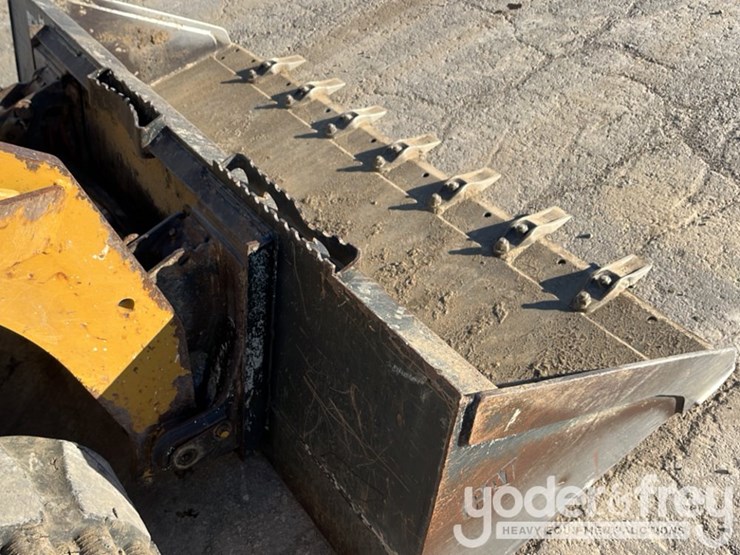 2014-caterpillar-279d-image-11