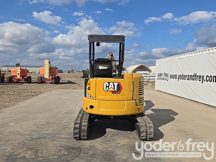 caterpillar-303-image-4