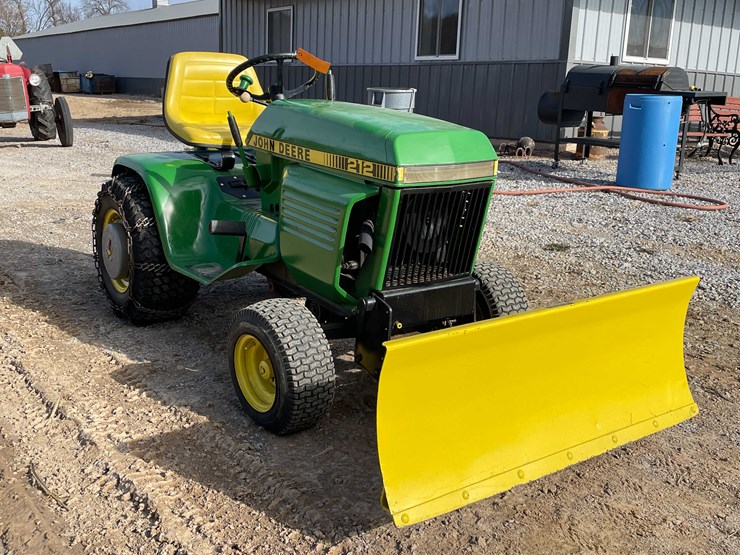 john-deere-212-image-3