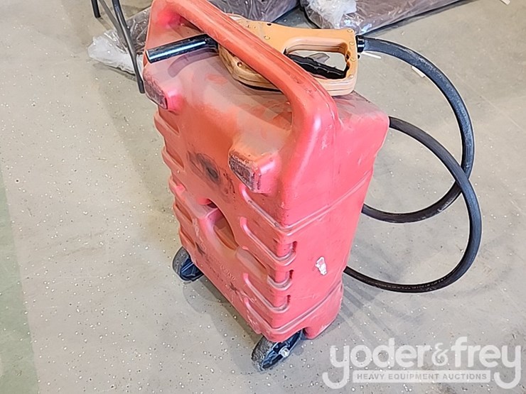 15-gallon-portable-gas-caddy-image-4