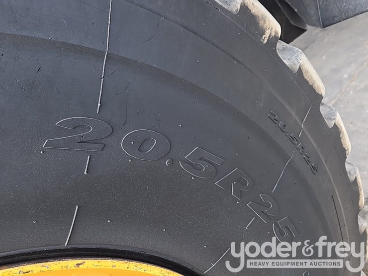 2014-caterpillar-938k-image-20