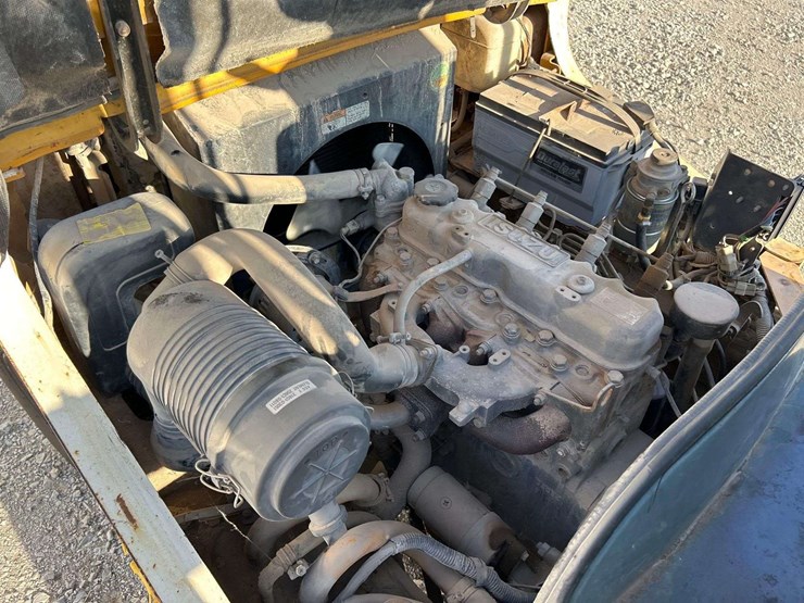 tcm-fd30t6t-5,600lb-forklift-image-9