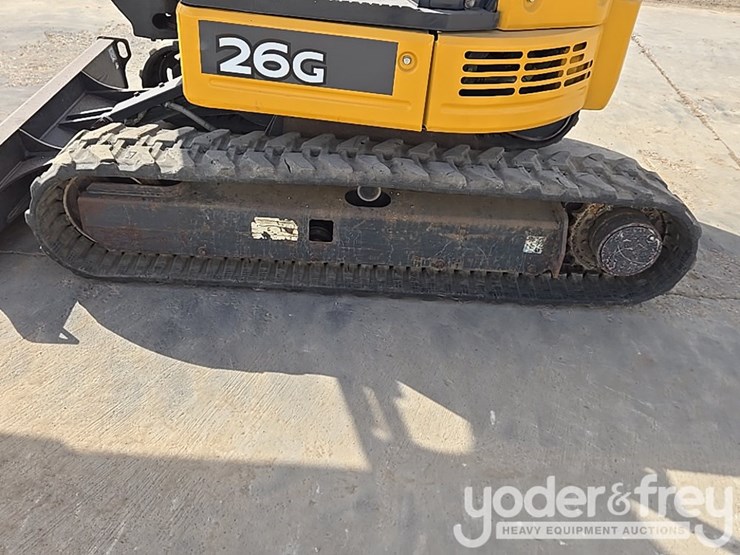 2019-deere-26g-image-13