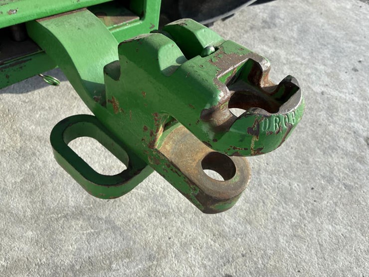2015-john-deere-8295r-image-33