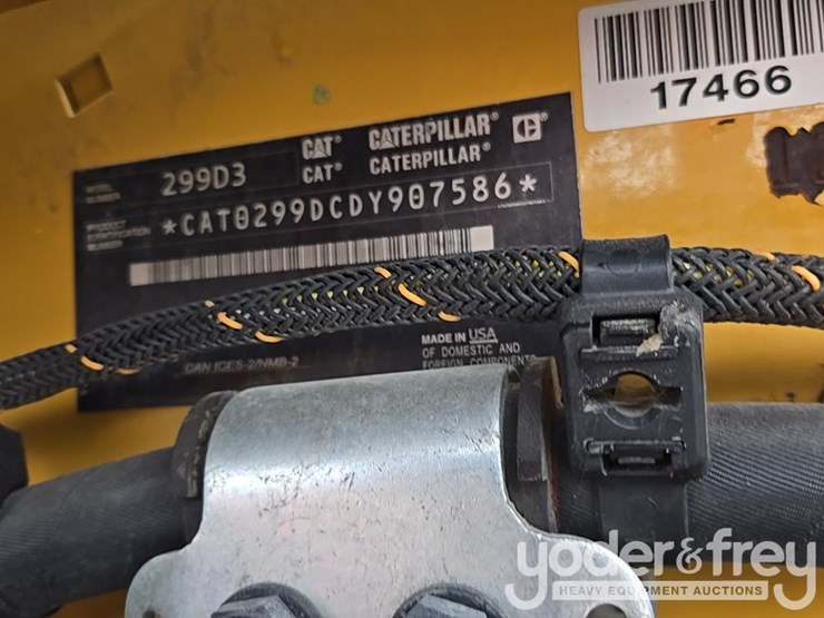 2022-caterpillar-299d3-image-40