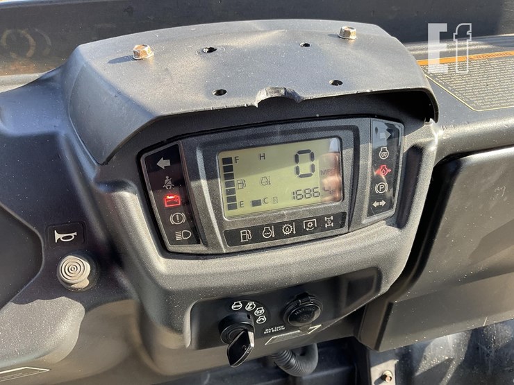 2017-kubota-rtv-x900-image-14