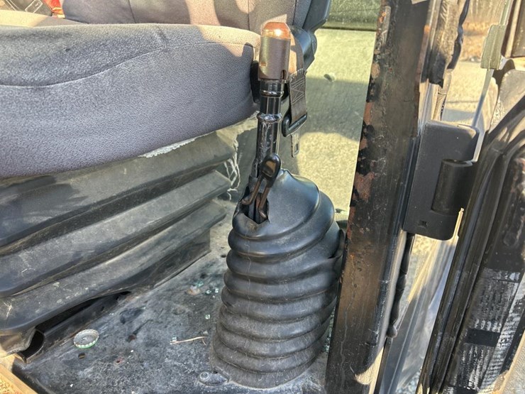 2016-jcb-507-42-image-42