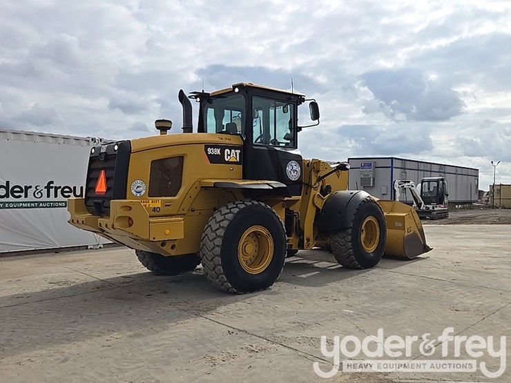 2014-caterpillar-938k-image-6