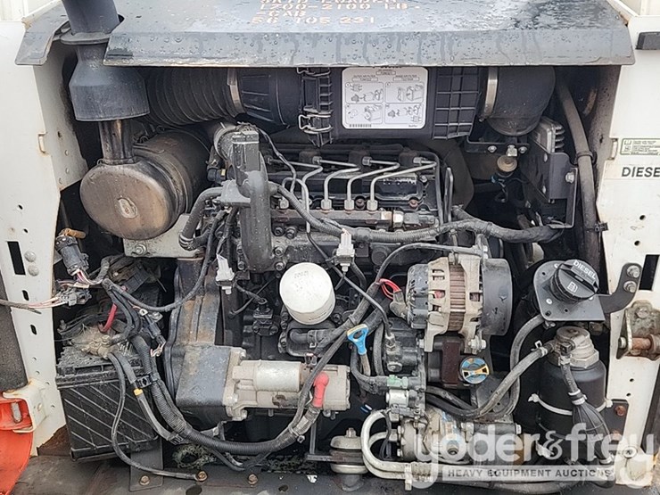 2018-bobcat-s570-image-18